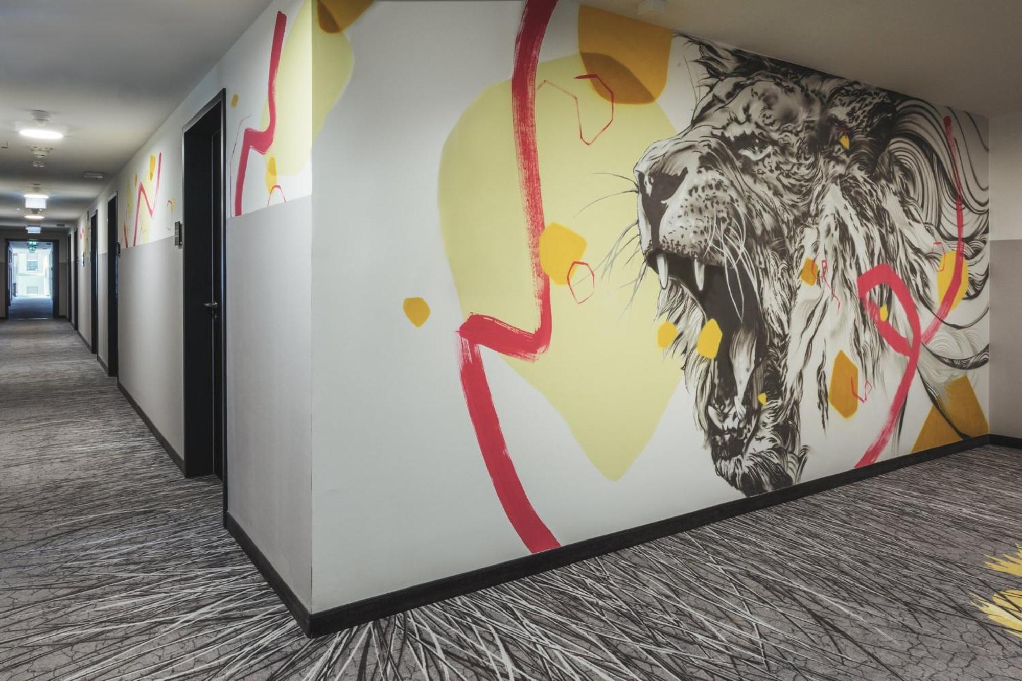 - The Niu, Leo By Ihg